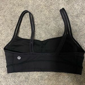 Lululemon sports bra
